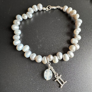 Freshwater Gray Pearl Bracelet with charm Size 7